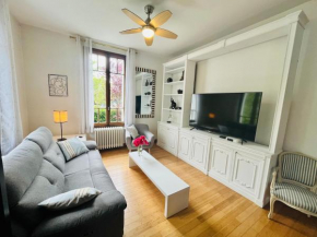 Relaxing 2BR Apartment with Private Garden, Near the City Center